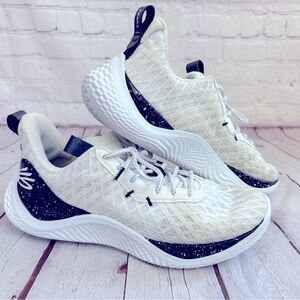 Under Armour Unisex Curry 10‎ Basketball Shoe